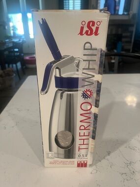 iSi Thermo Whip Professional Whipped Cream Dispenser
